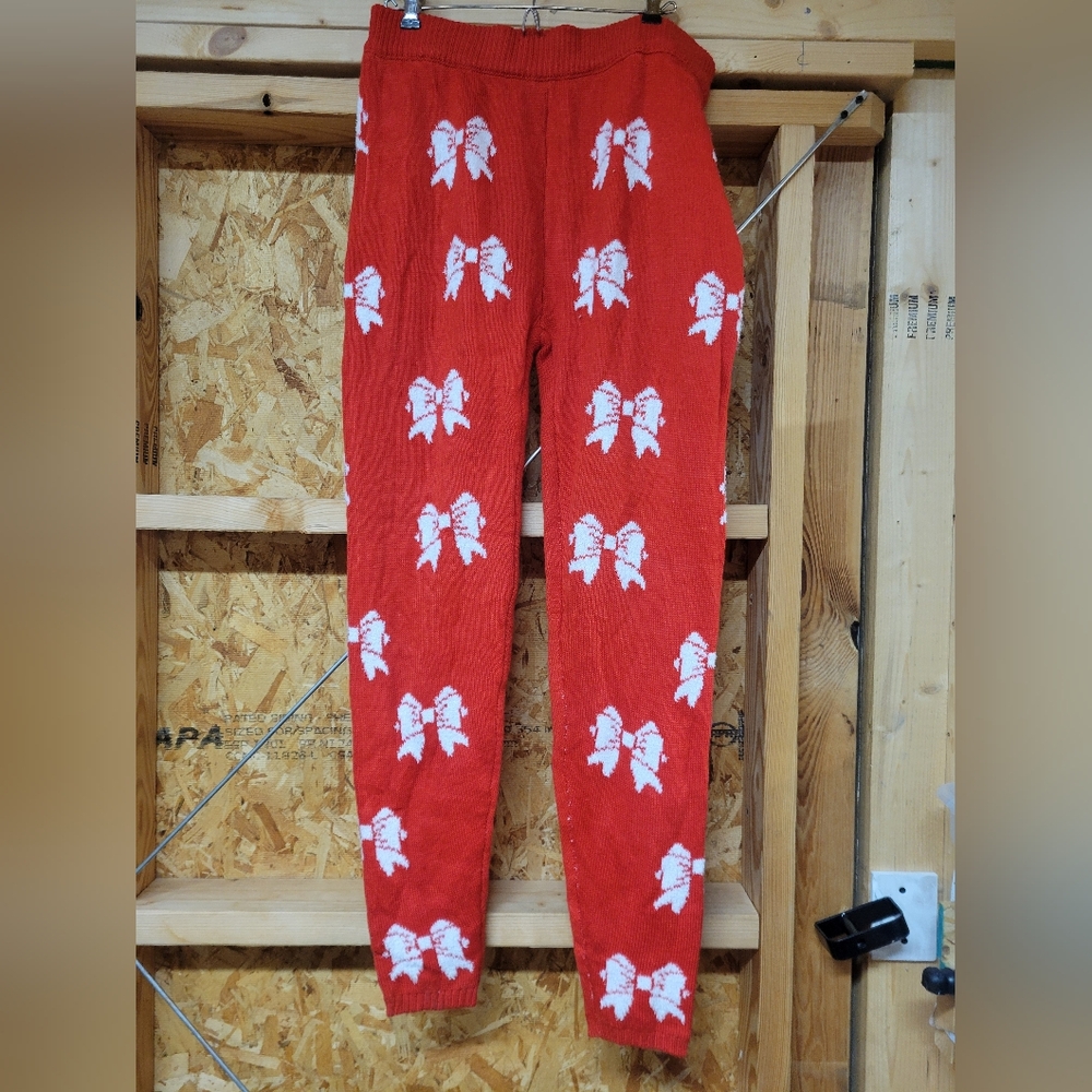 Poof NWOT Red Sweater Pants Christmas Bows Size Large